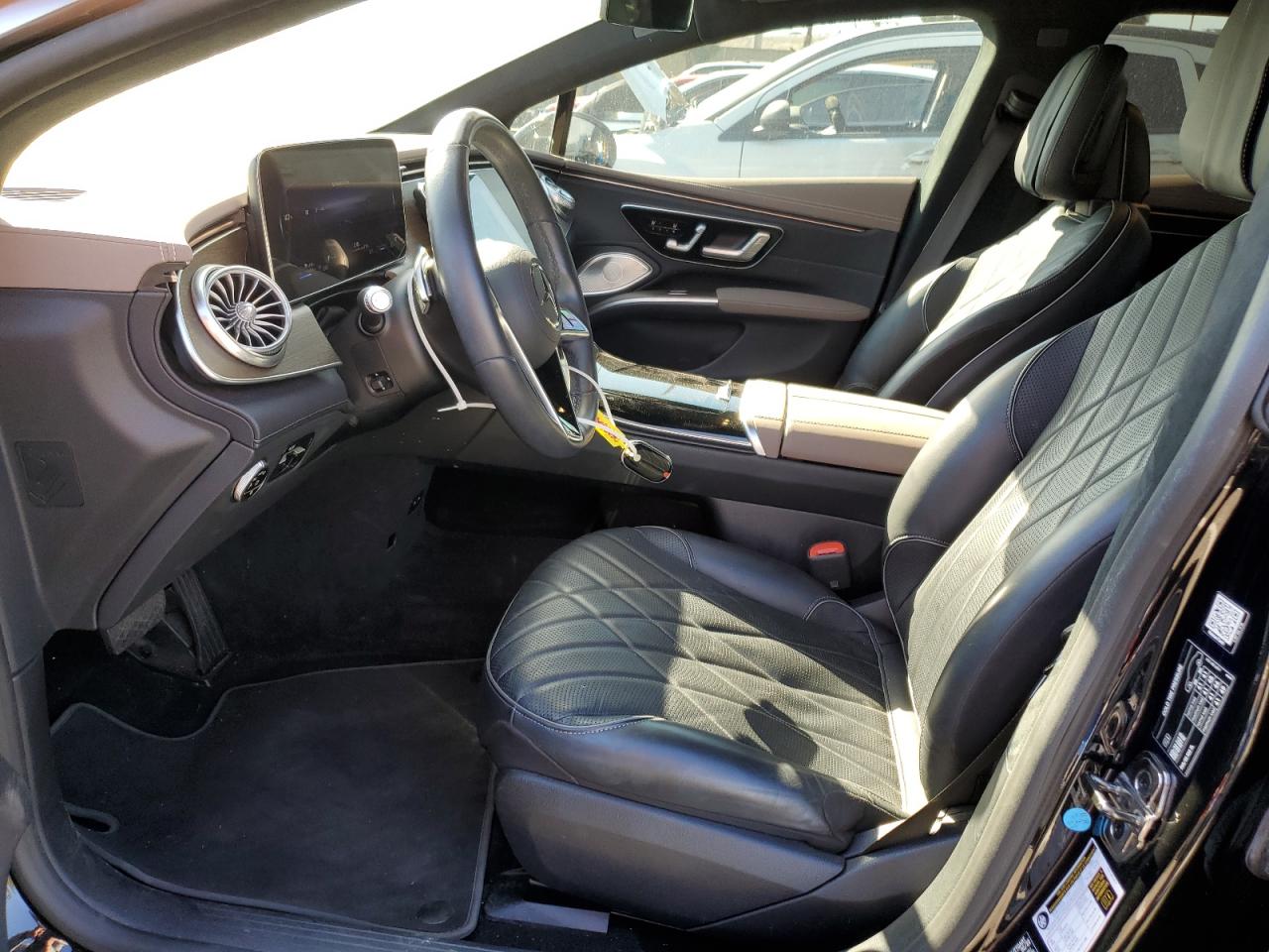 MERCEDES-BENZ EQS 450+