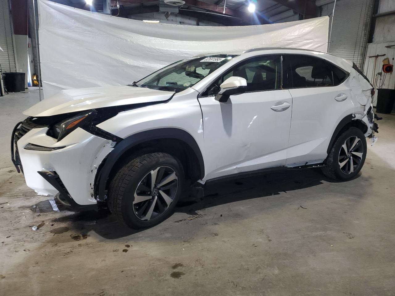 LEXUS NX 300 BASE