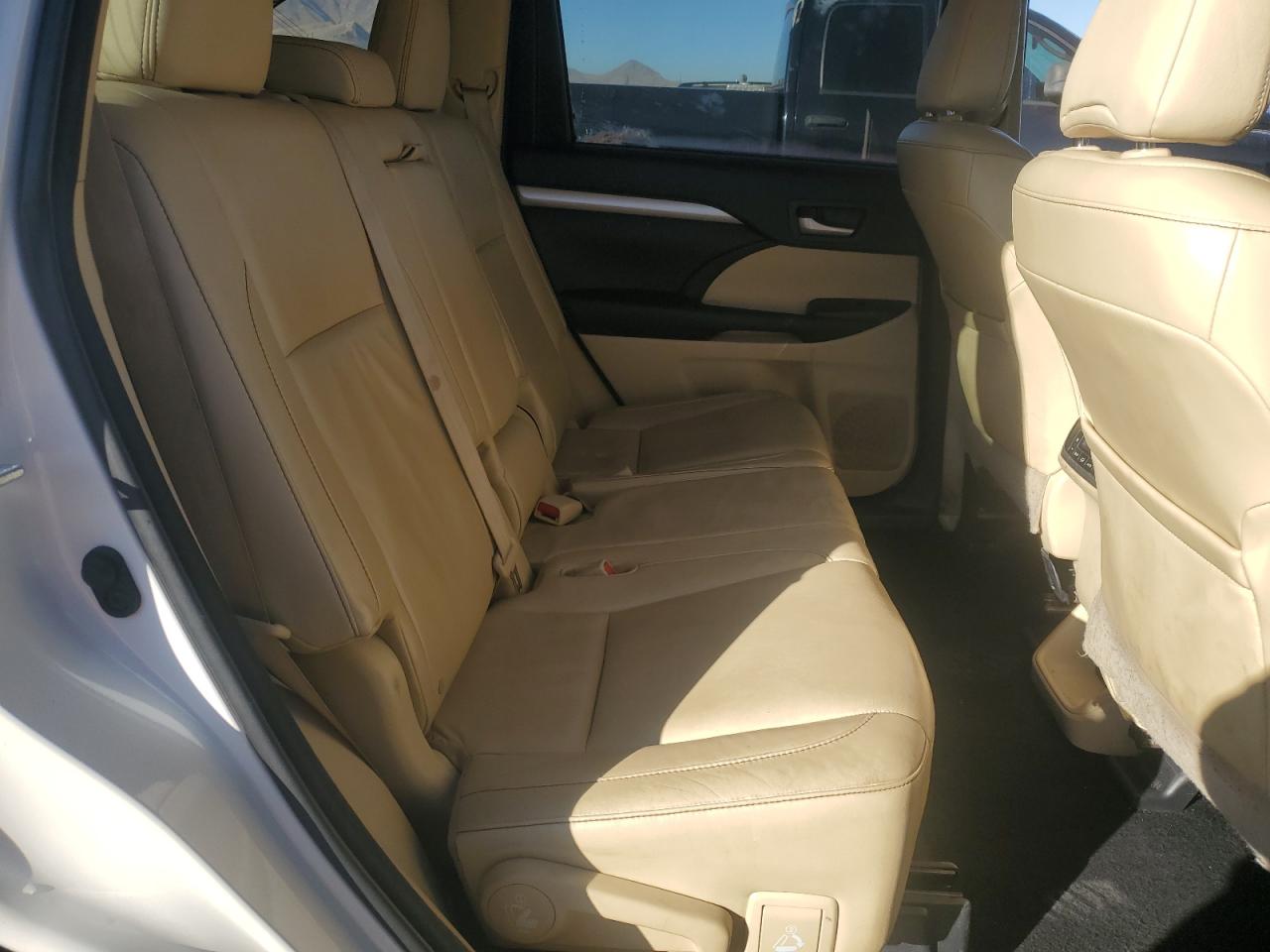 TOYOTA HIGHLANDER XLE