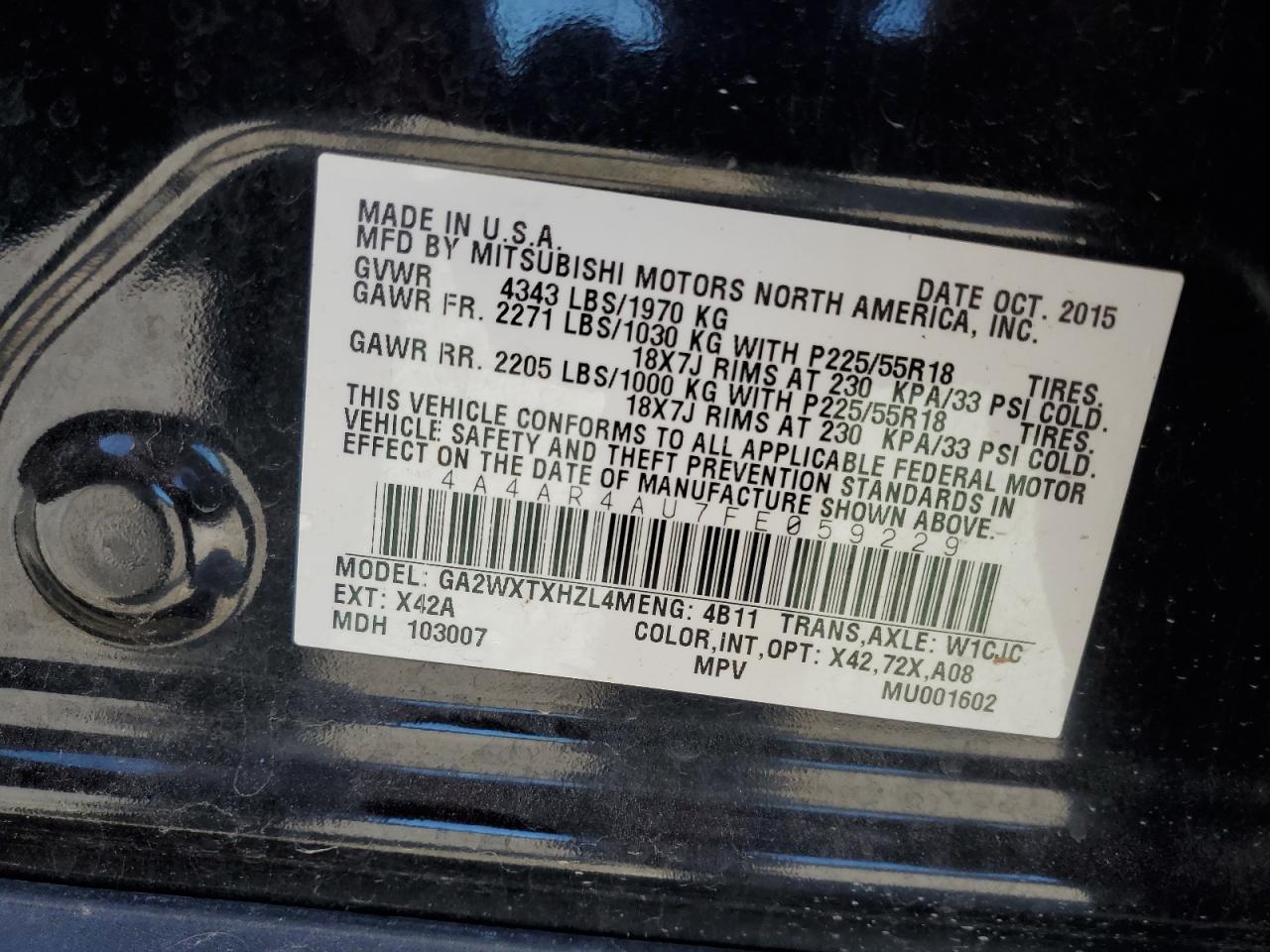 MITSUBISHI OUTLANDER SE