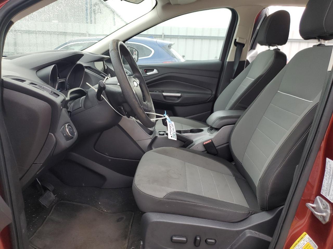 FORD ESCAPE SE