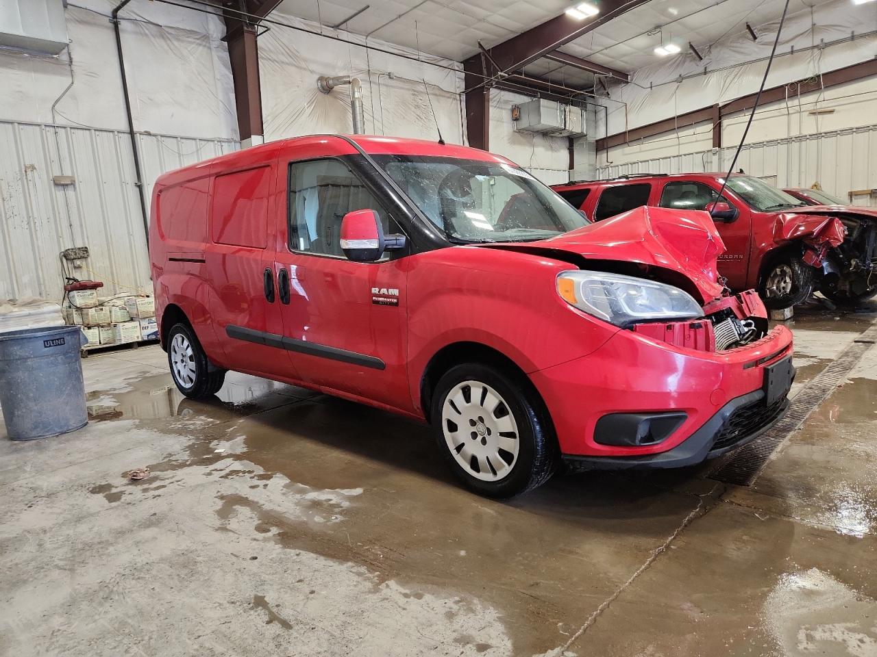 RAM PROMASTER CITY SLT