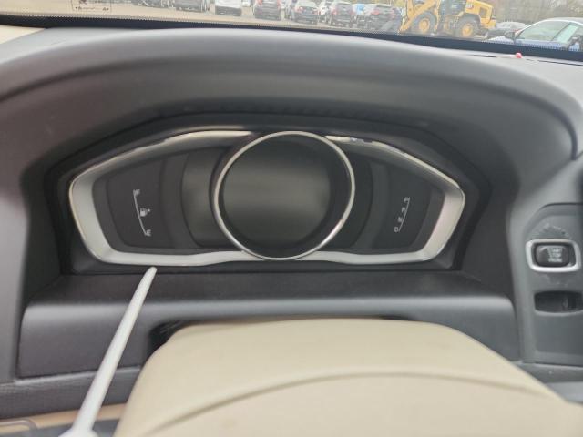 2015 VOLVO XC60 T6 PR YV4902RK3F2665590