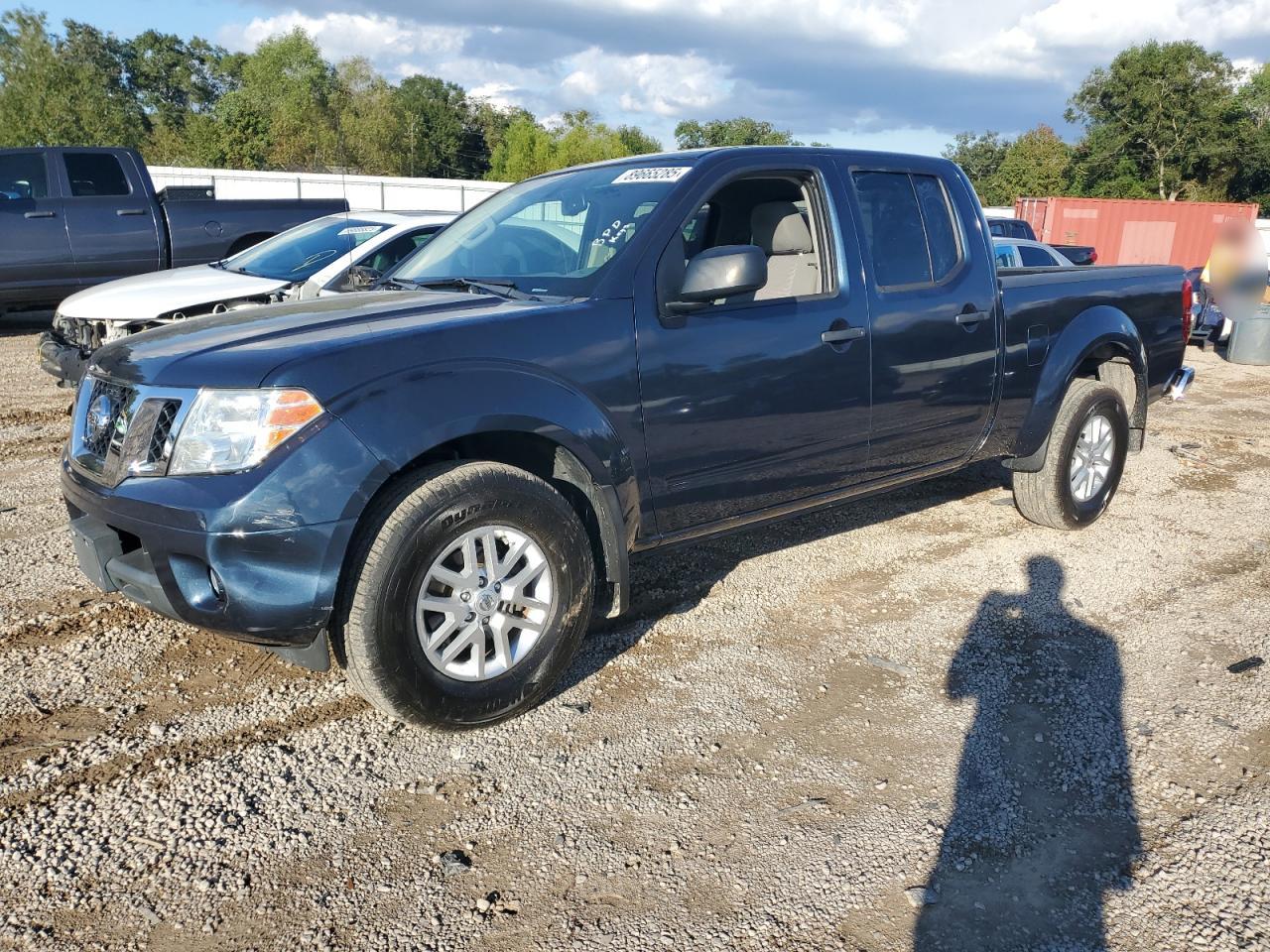 NISSAN FRONTIER SV