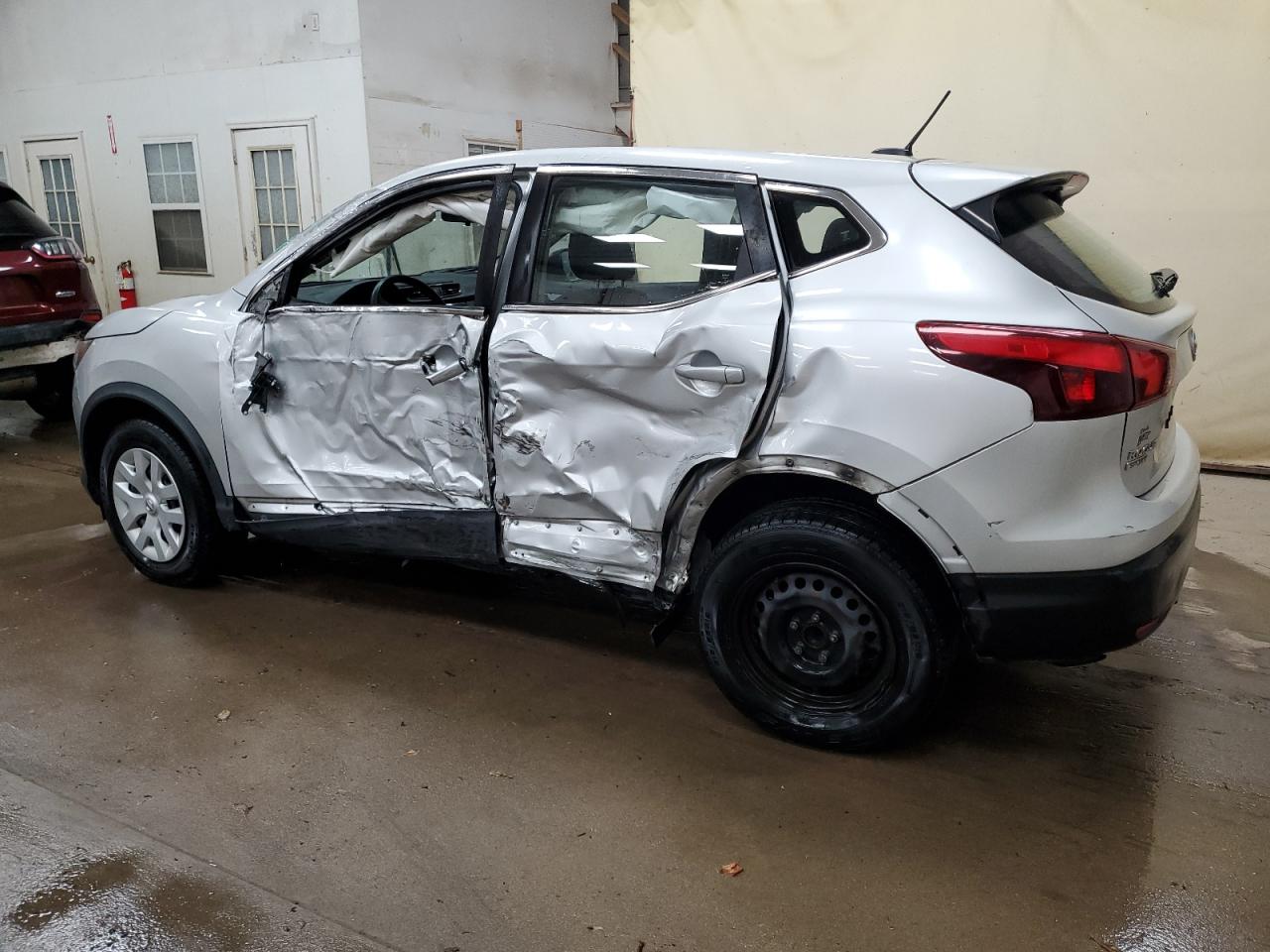 NISSAN ROGUE SPORT S