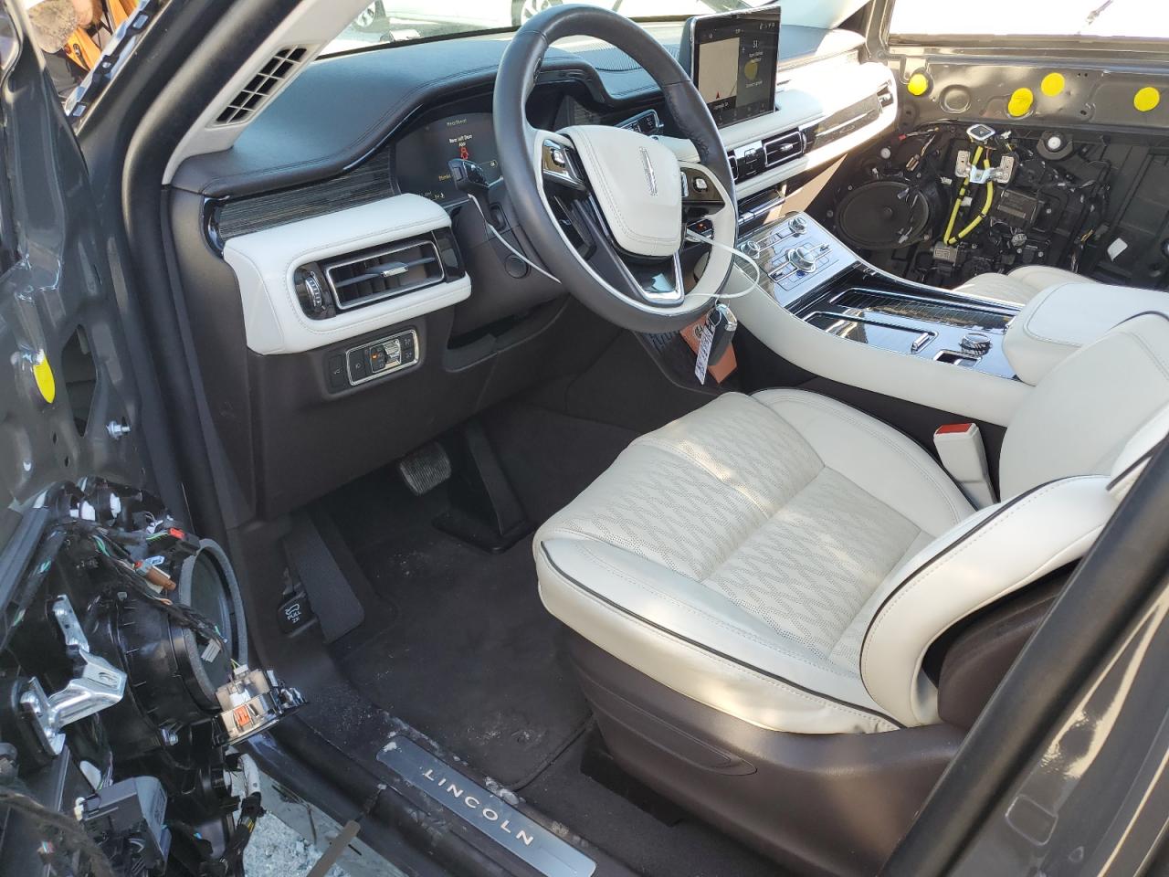 LINCOLN AVIATOR BLACK LABEL