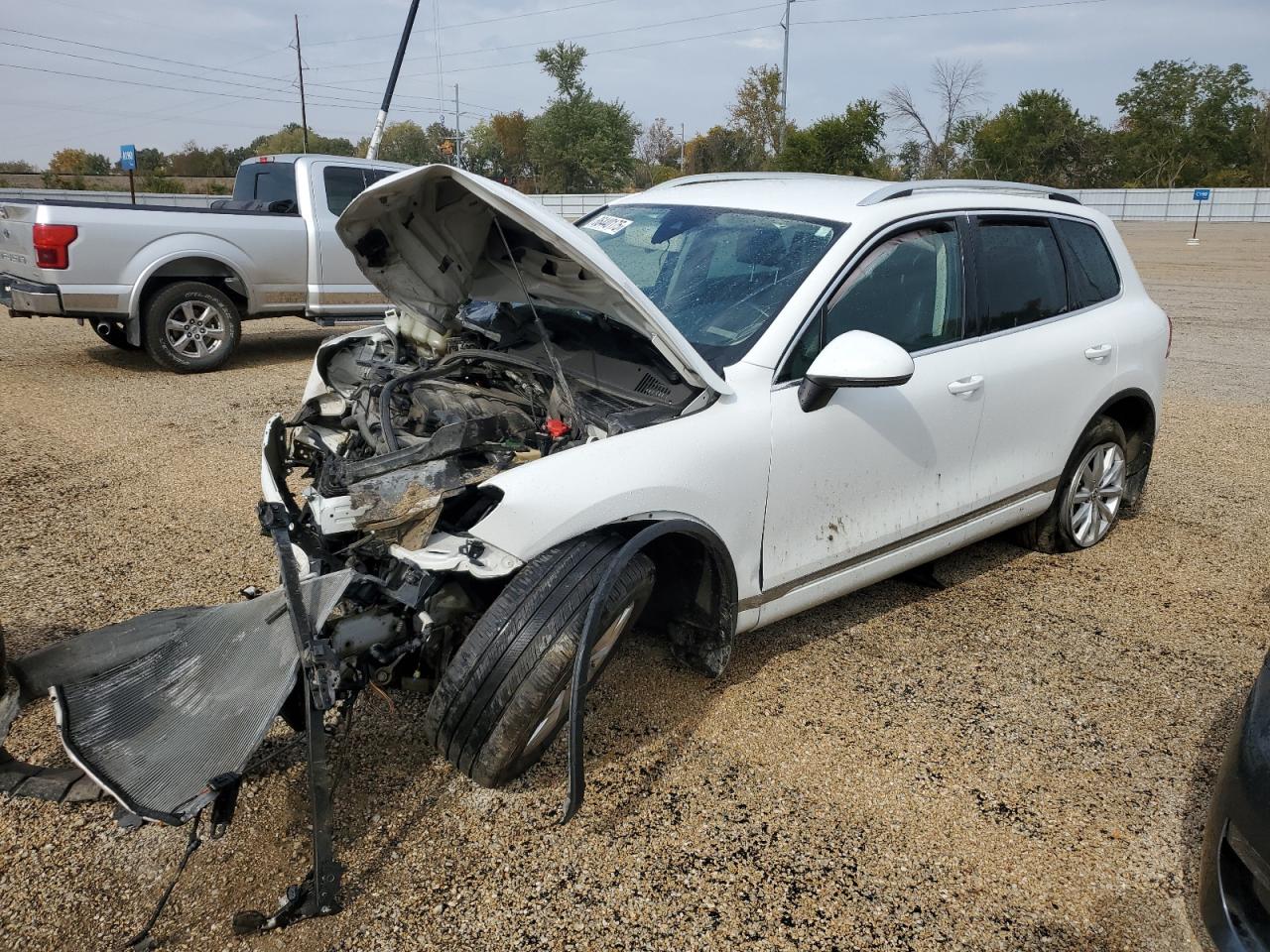 VOLKSWAGEN TOUAREG SPORT