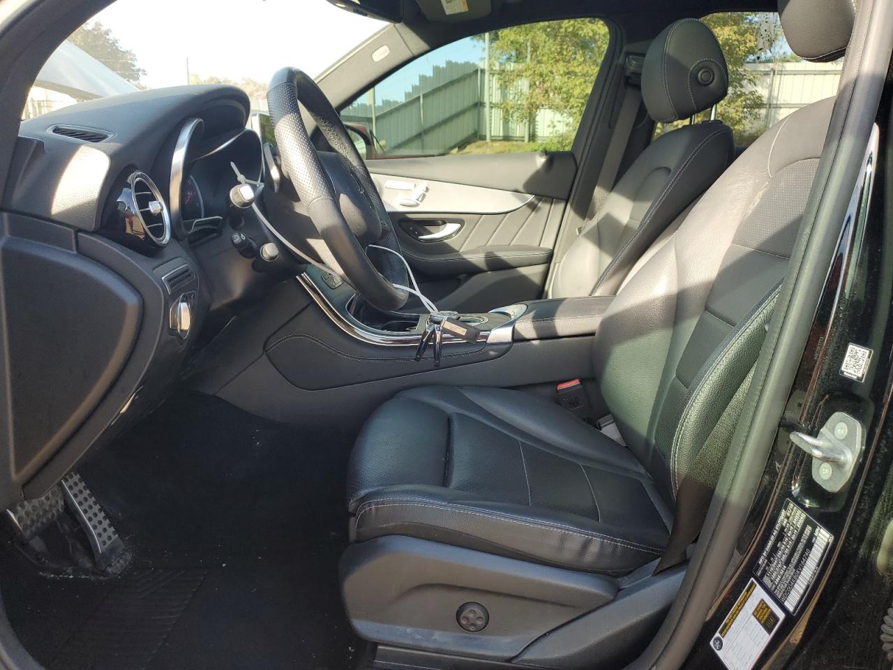 MERCEDES-BENZ GLC-CLASS 300 4MATIC