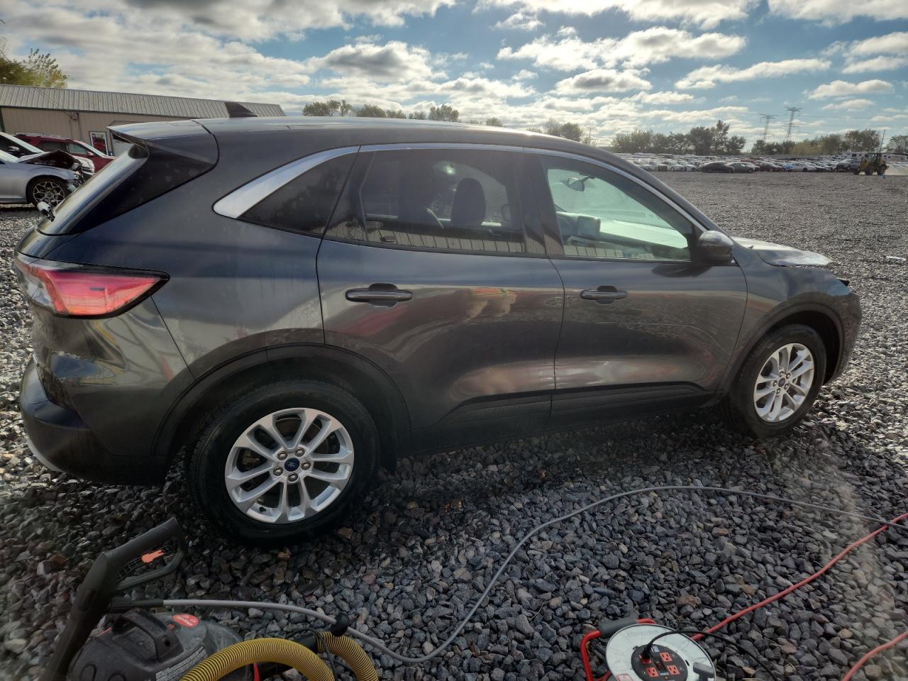 FORD ESCAPE SE