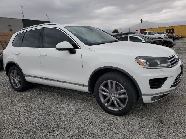 2016 VOLKSWAGEN TOUAREG TD WVGEP9BP3GD003845