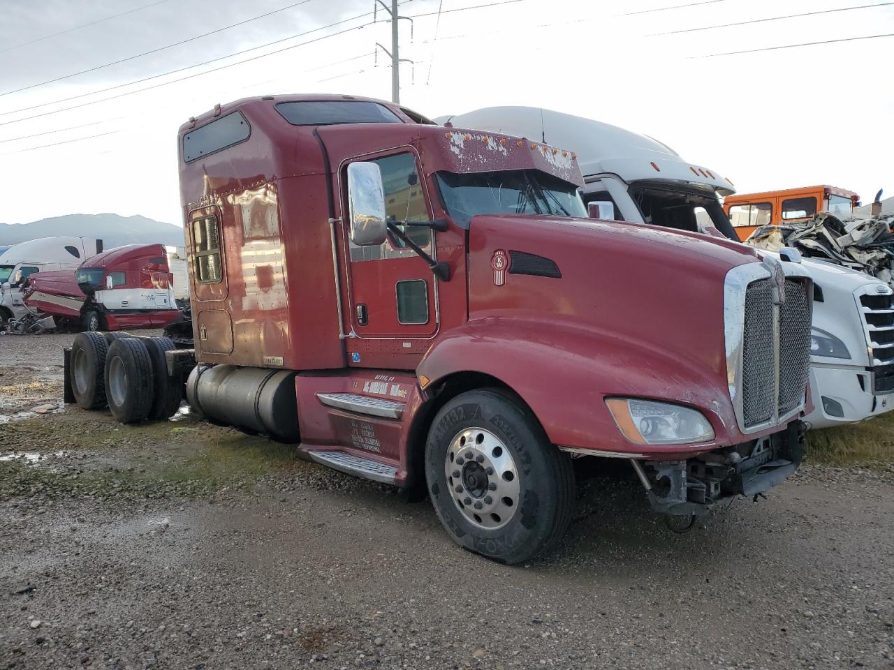 Lot #3276619065 2011 KENWORTH CONSTRUCTI