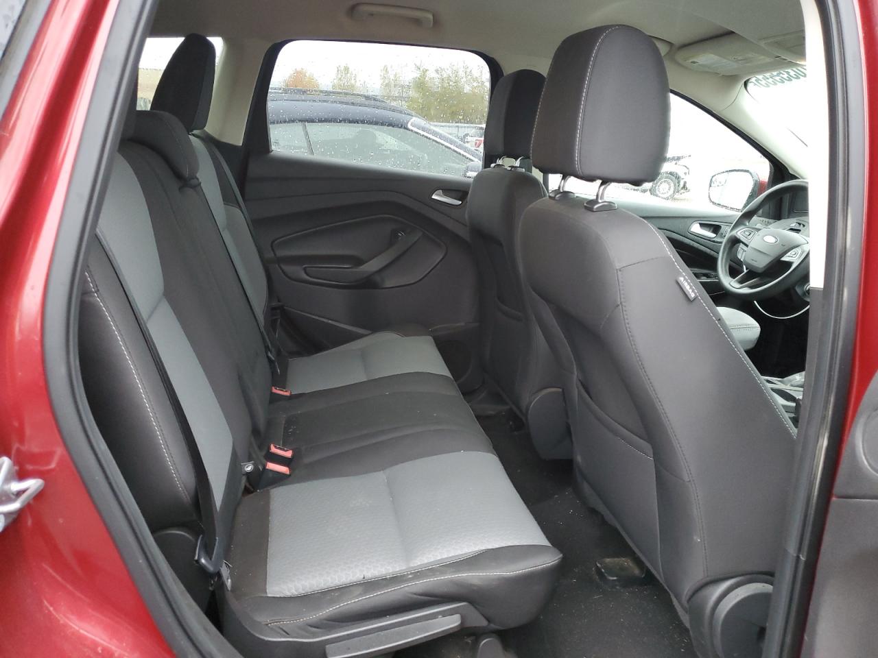 FORD ESCAPE SE