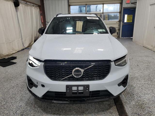 2025 VOLVO XC40 PLUS - YV4L12UC5S2572552