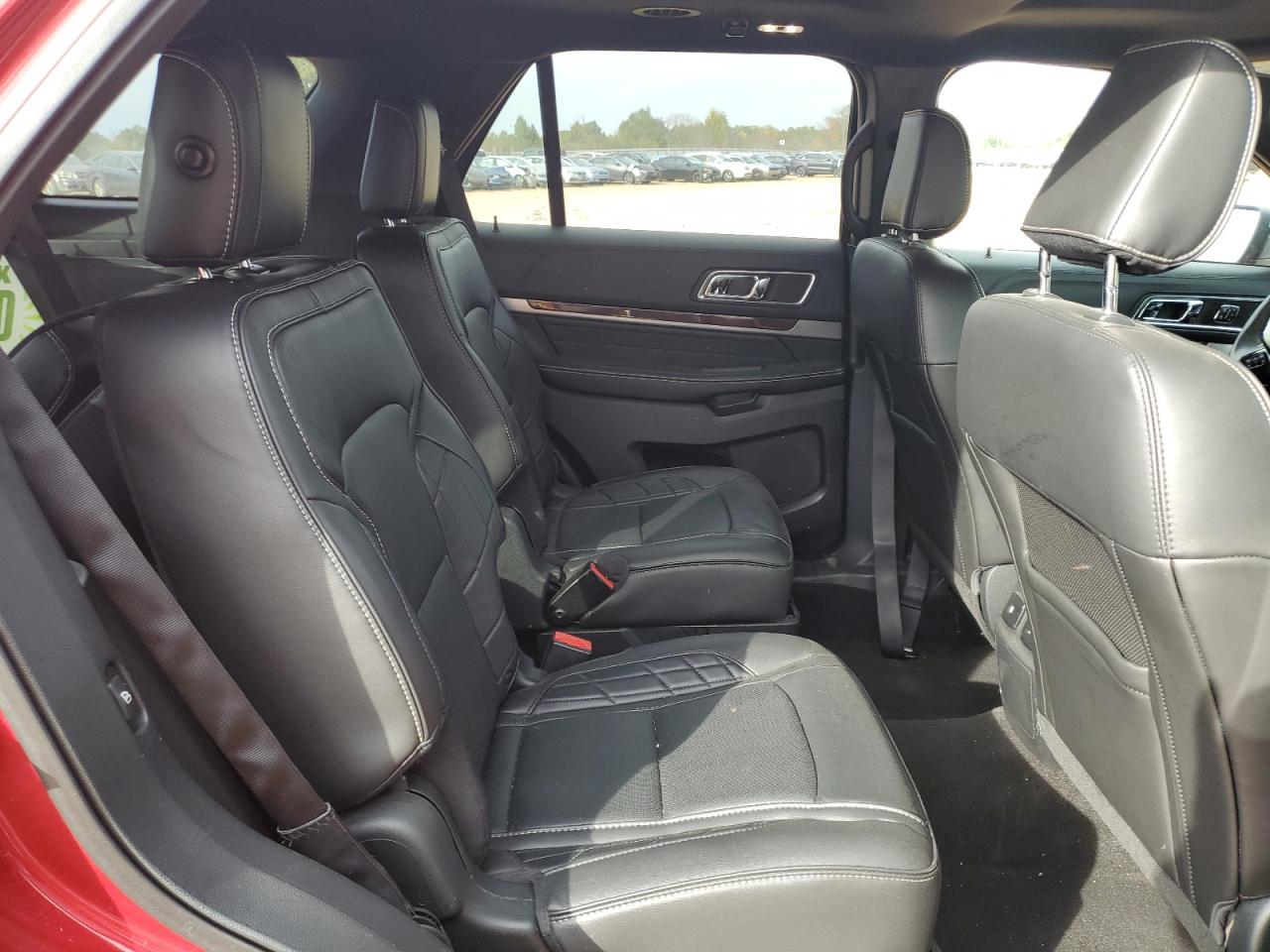 FORD EXPLORER PLATINUM