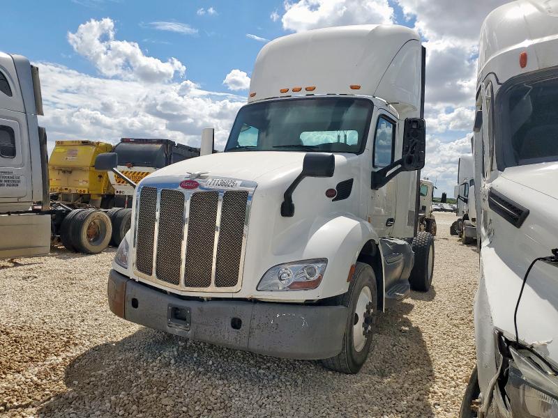 PETERBILT TRACTOR 579 2017 1XPBA48XXHD428918 photo #3