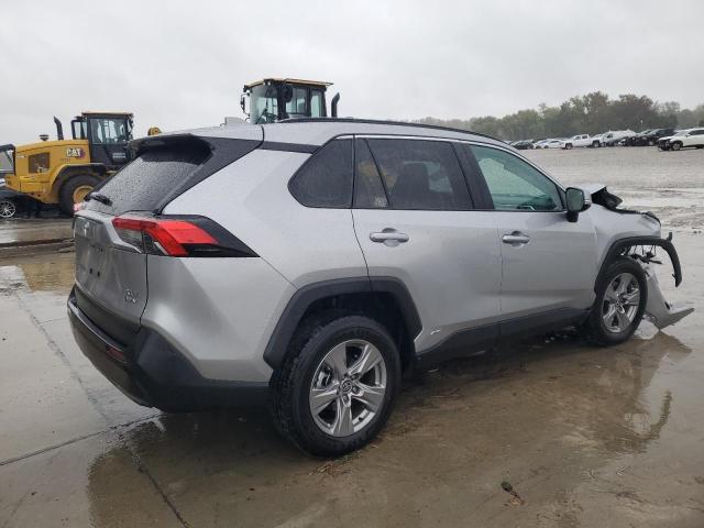 2025 TOYOTA RAV4 XLE #3284851531