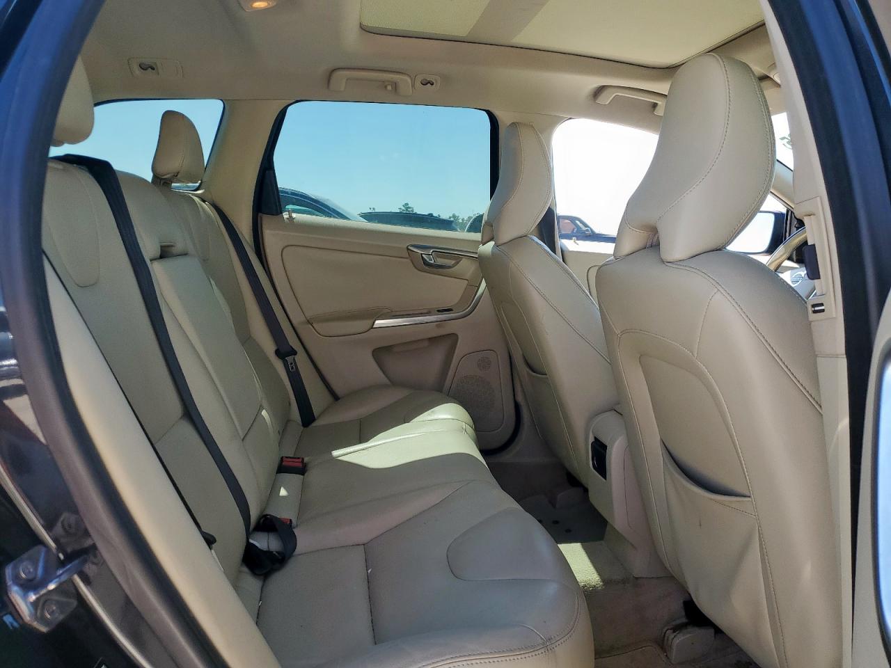 VOLVO XC60 T5 PREMIER