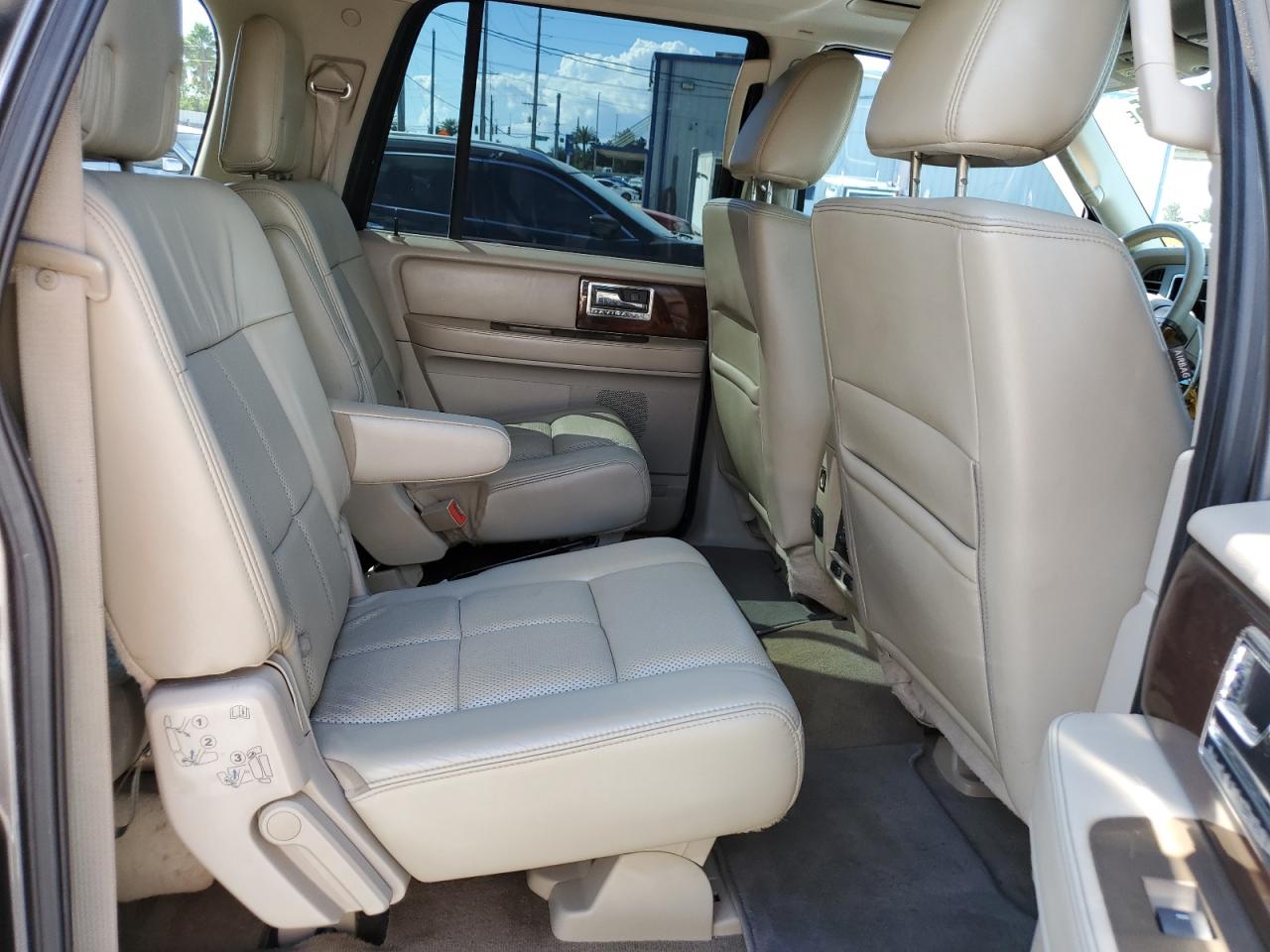 LINCOLN NAVIGATOR L