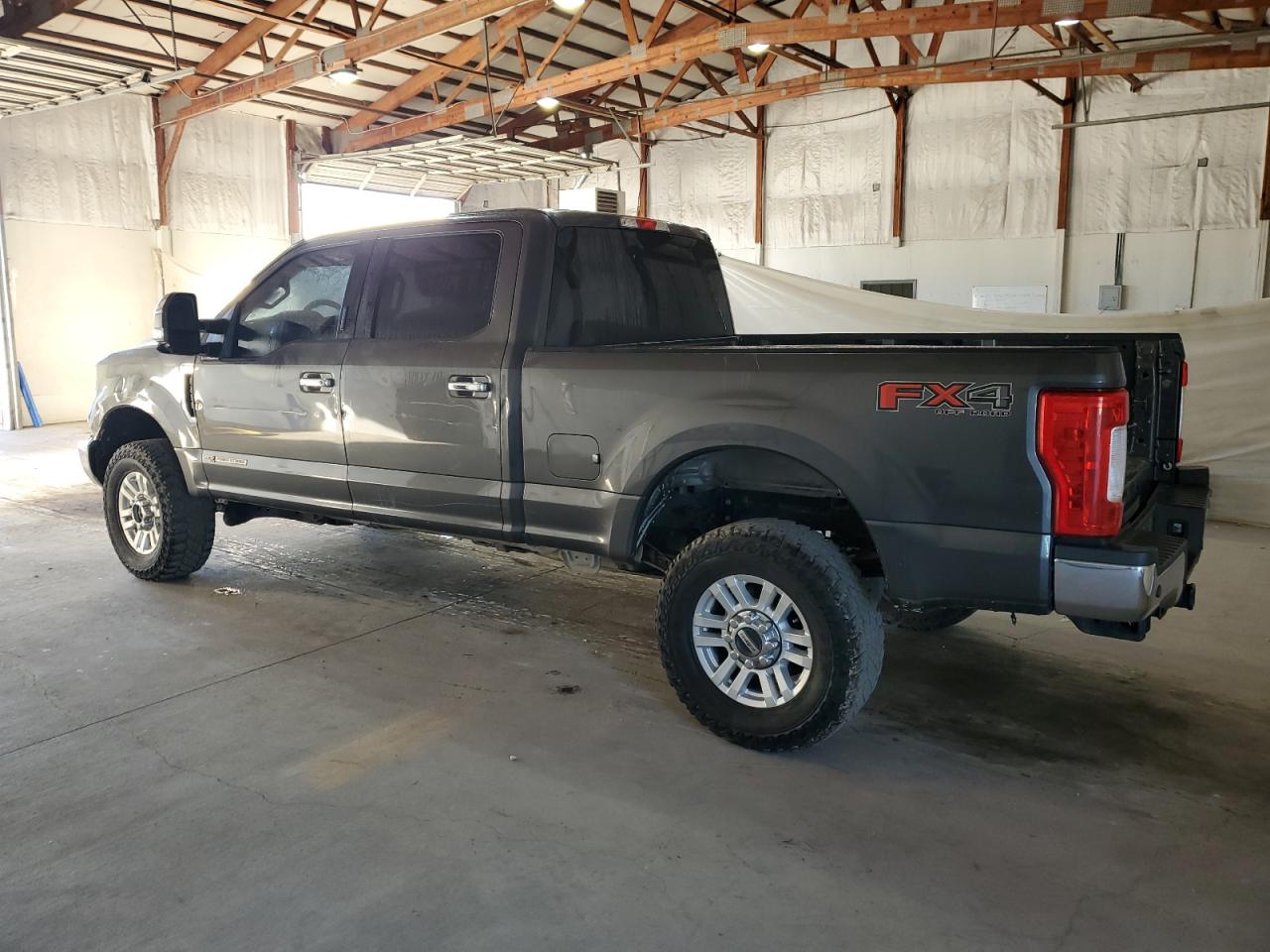 FORD F-250 SUPER DUTY