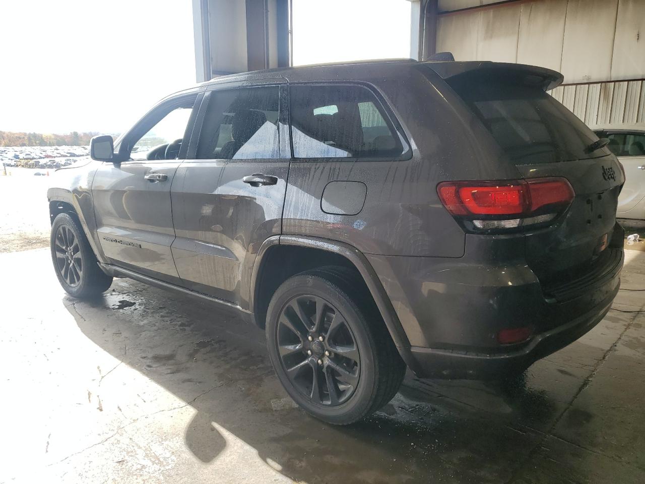 JEEP GRAND CHEROKEE LAREDO
