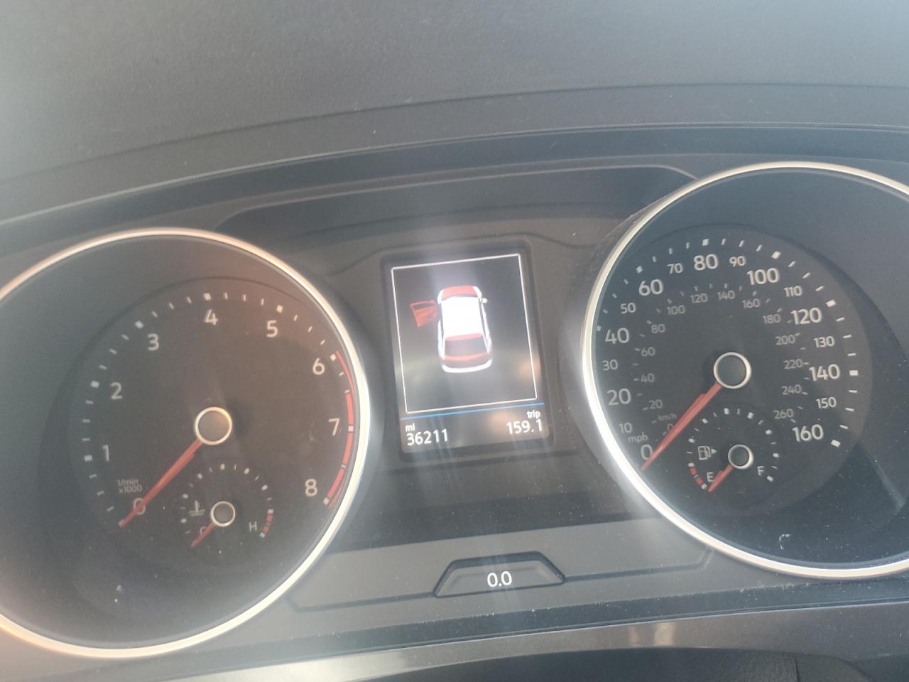 VOLKSWAGEN TIGUAN SE