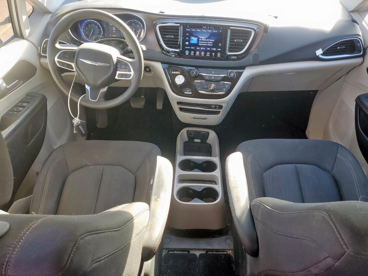 CHRYSLER PACIFICA TOURING