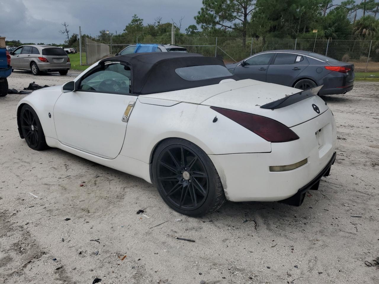 Lot #3263690689 2004 NISSAN 350Z ROADS
