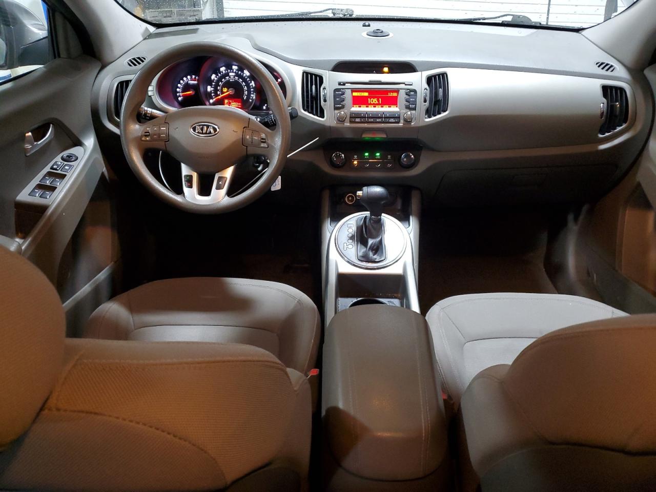 KIA SPORTAGE LX