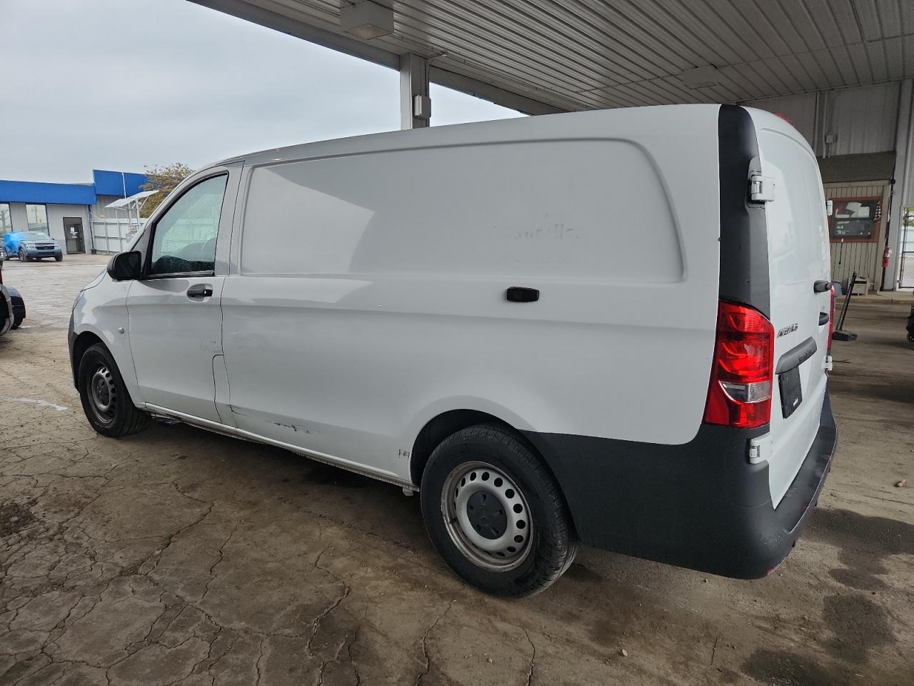 MERCEDES-BENZ METRIS