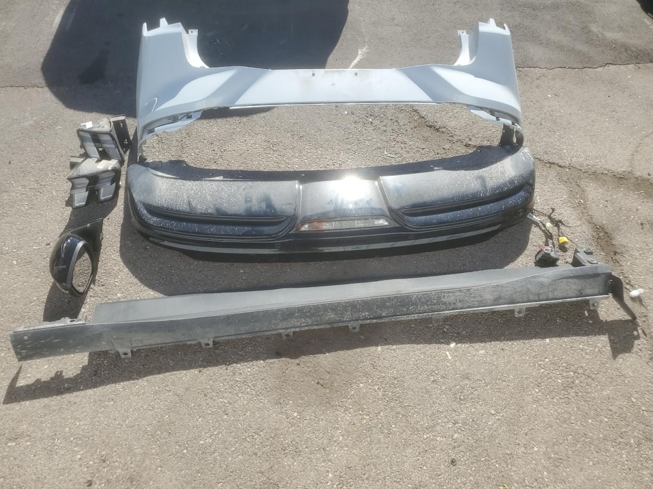 FORD MUSTANG PREMIUM