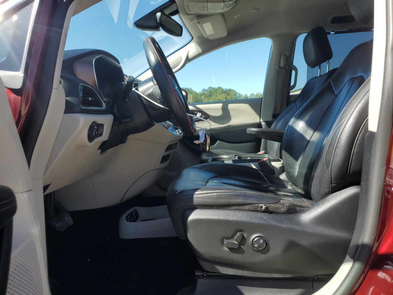 CHRYSLER PACIFICA TOURING L