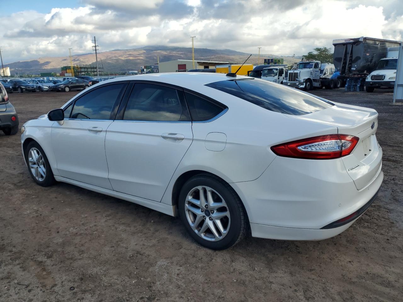FORD FUSION SE