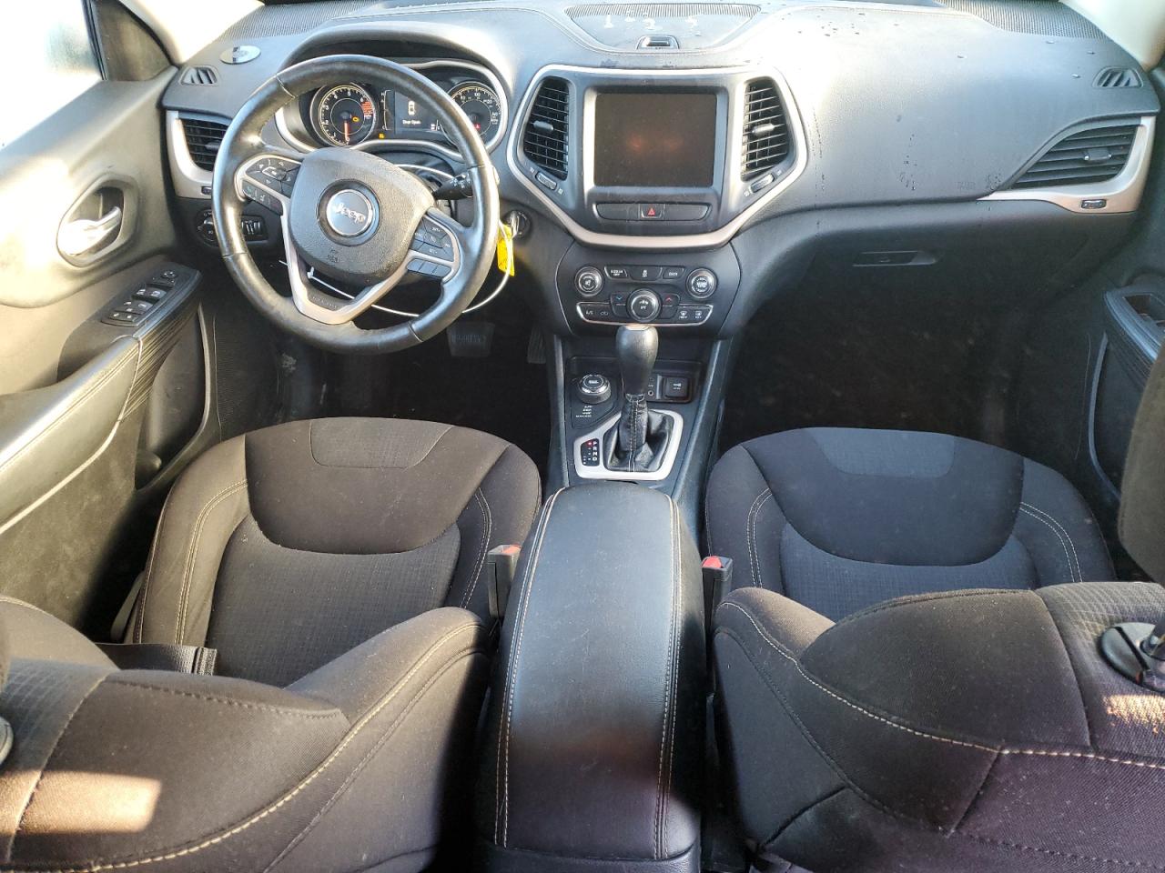 JEEP GRAND CHEROKEE LATITUDE