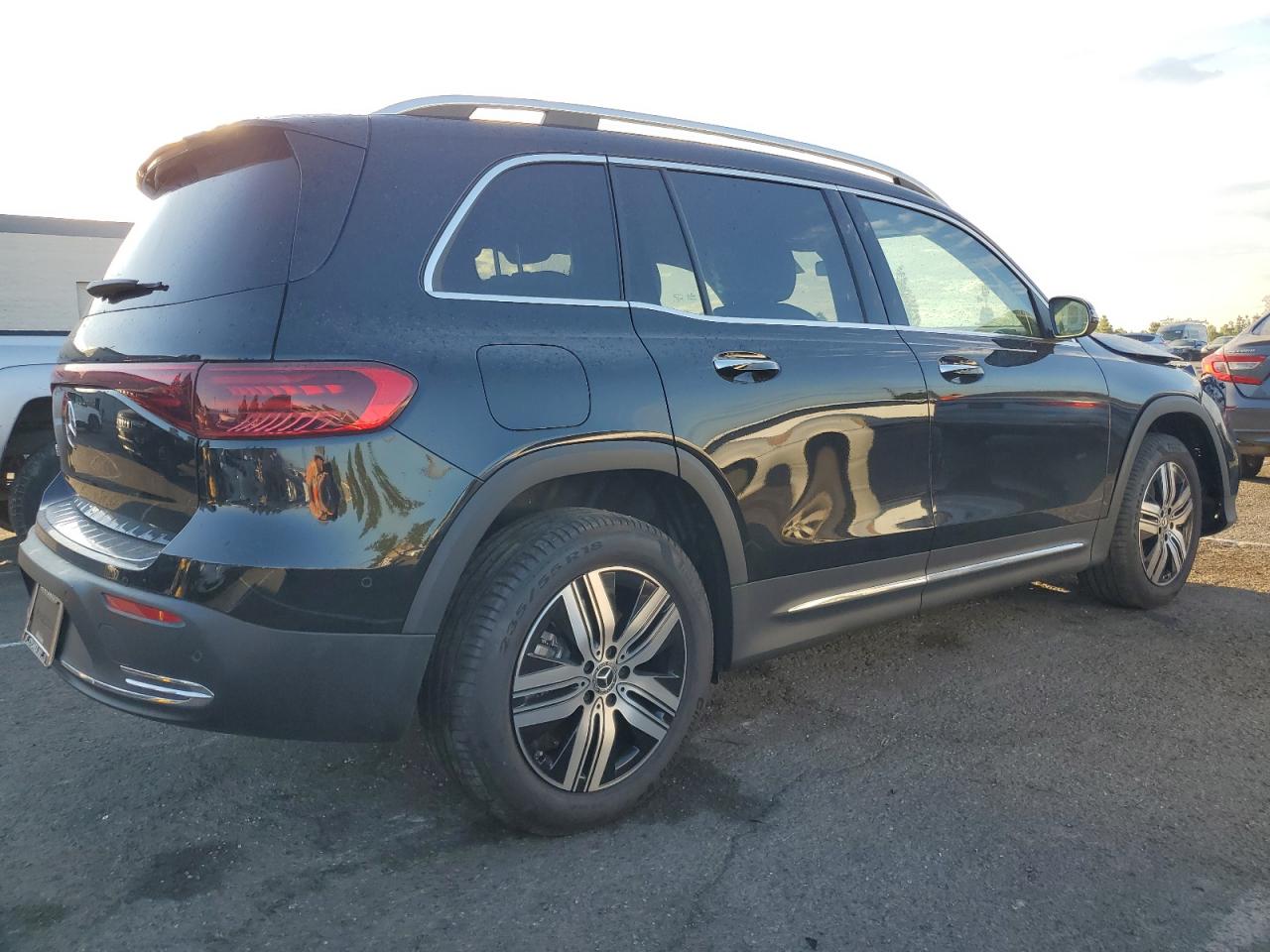 MERCEDES-BENZ EQB 250+