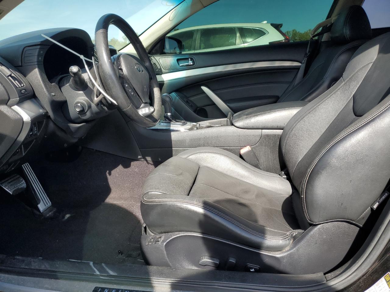 INFINITI Q60 JOURNEY