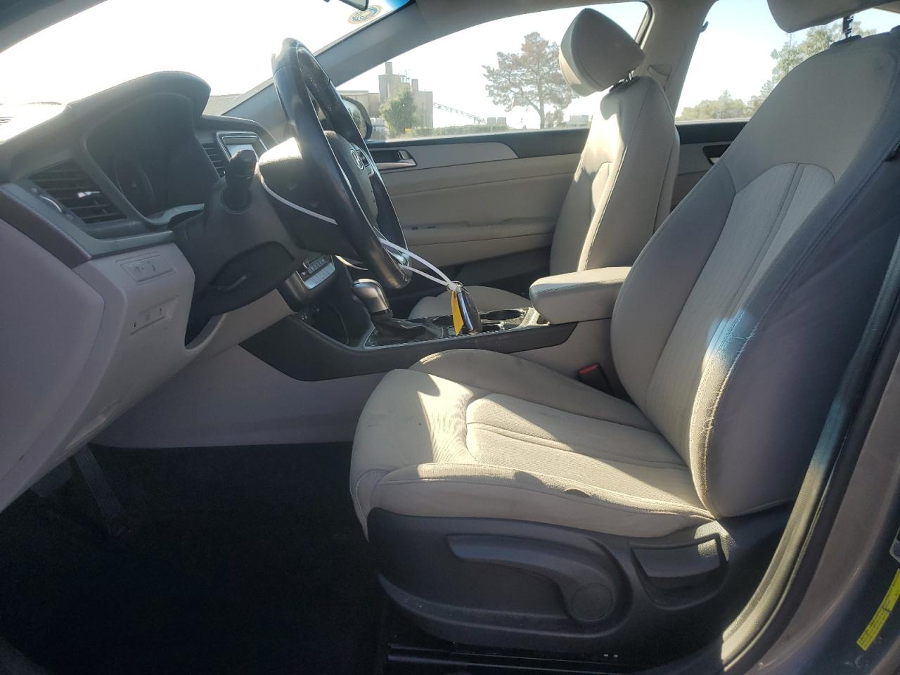 HYUNDAI SONATA HYBRID