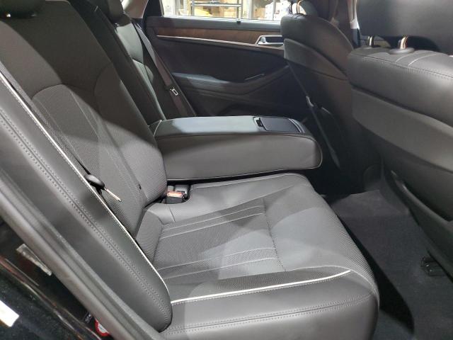 2015 HYUNDAI GENESIS 5. KMHGN4JF6FU037884