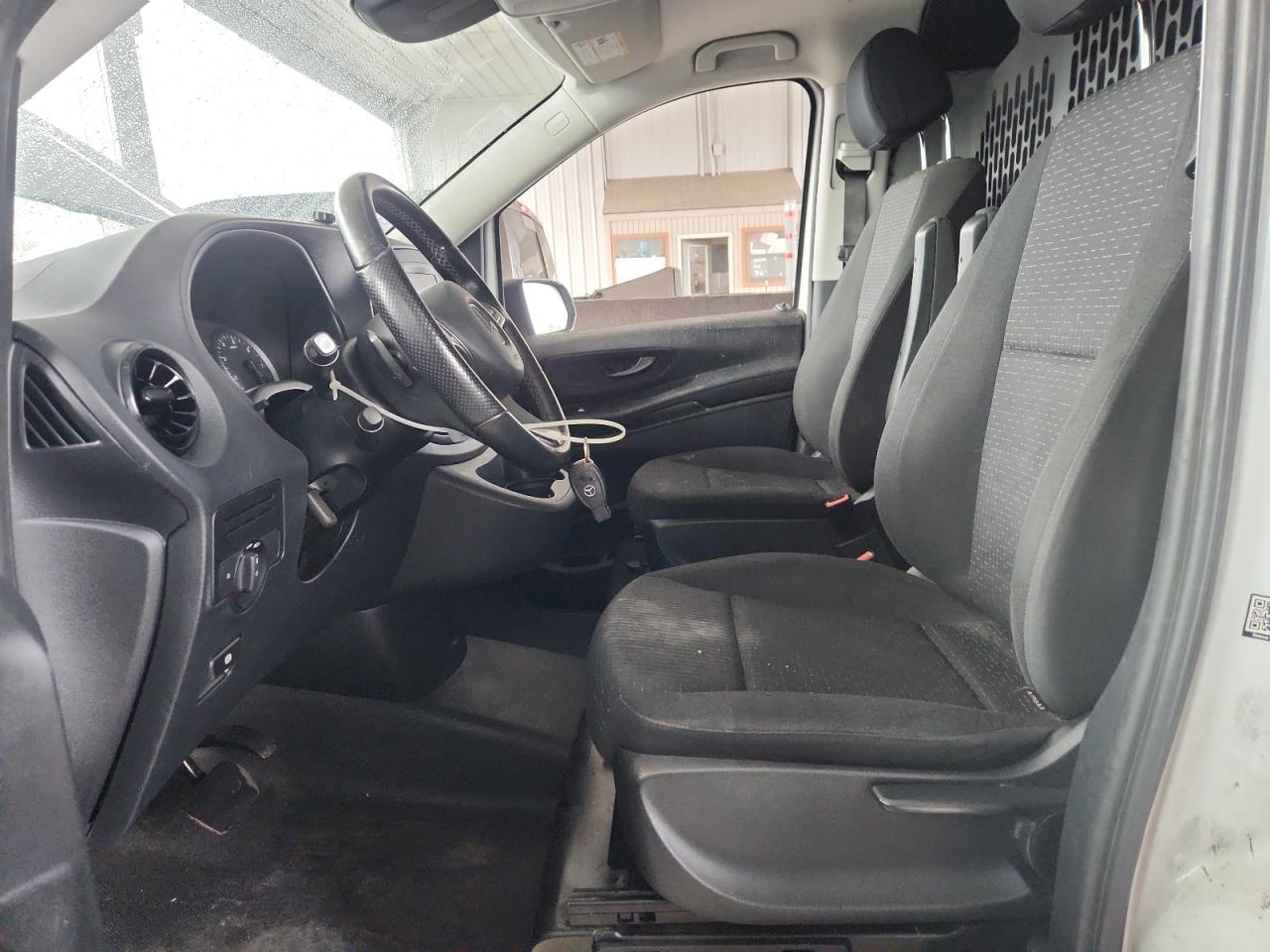 MERCEDES-BENZ METRIS