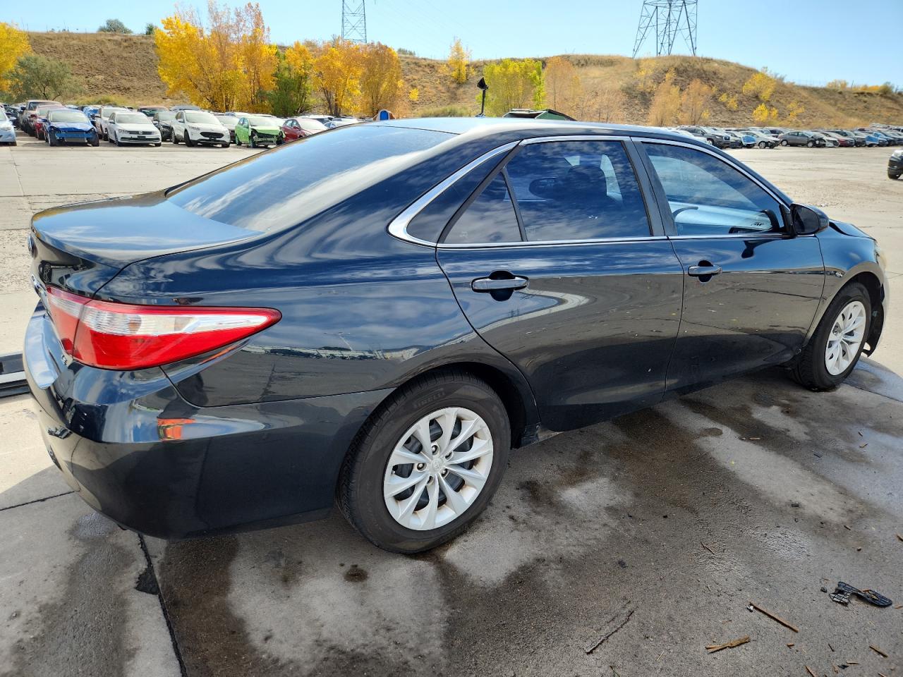 TOYOTA CAMRY LE