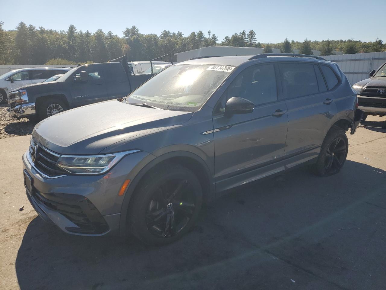 VOLKSWAGEN TIGUAN SE R-LINE BLACK