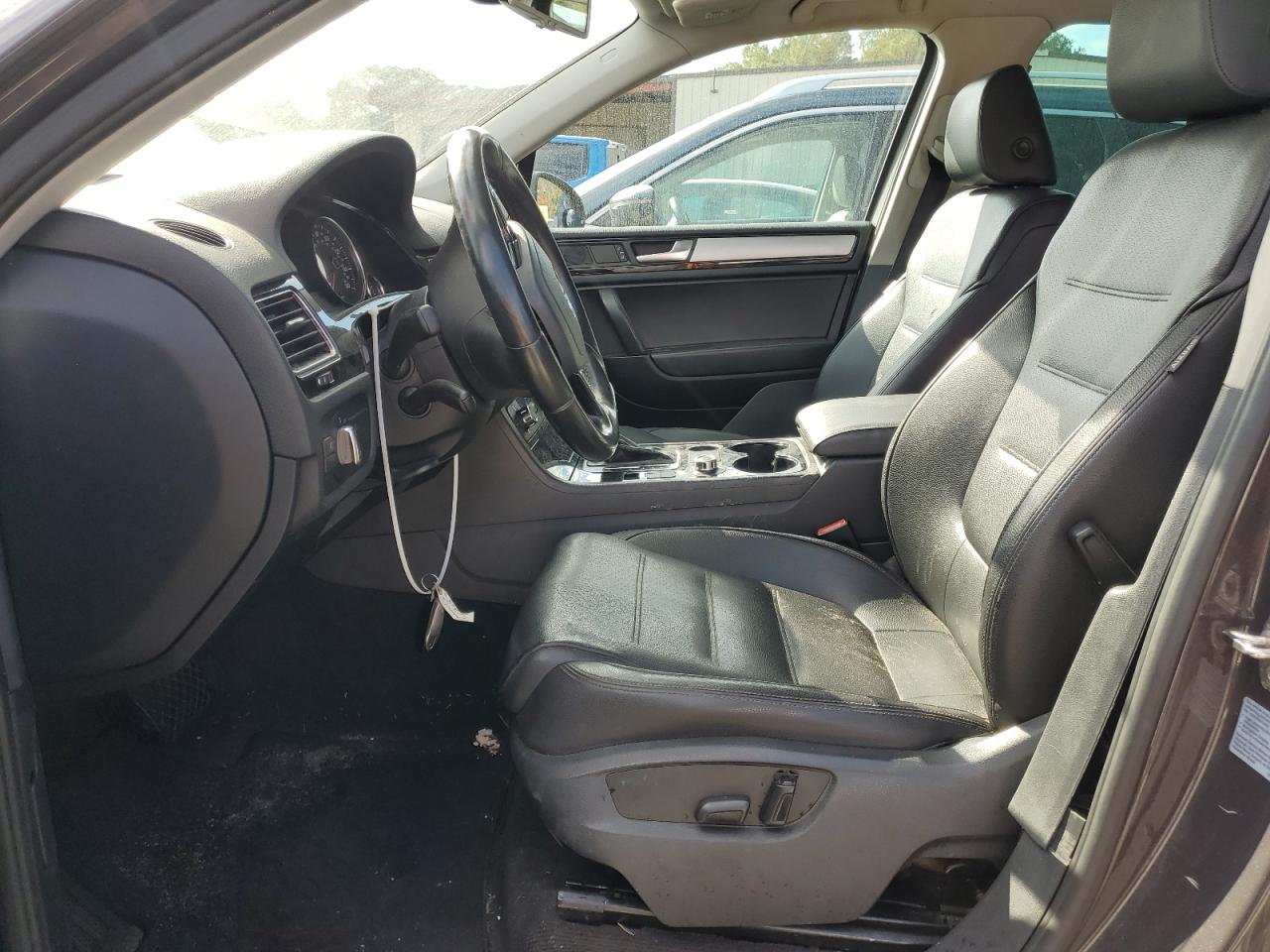 VOLKSWAGEN TOUAREG V6