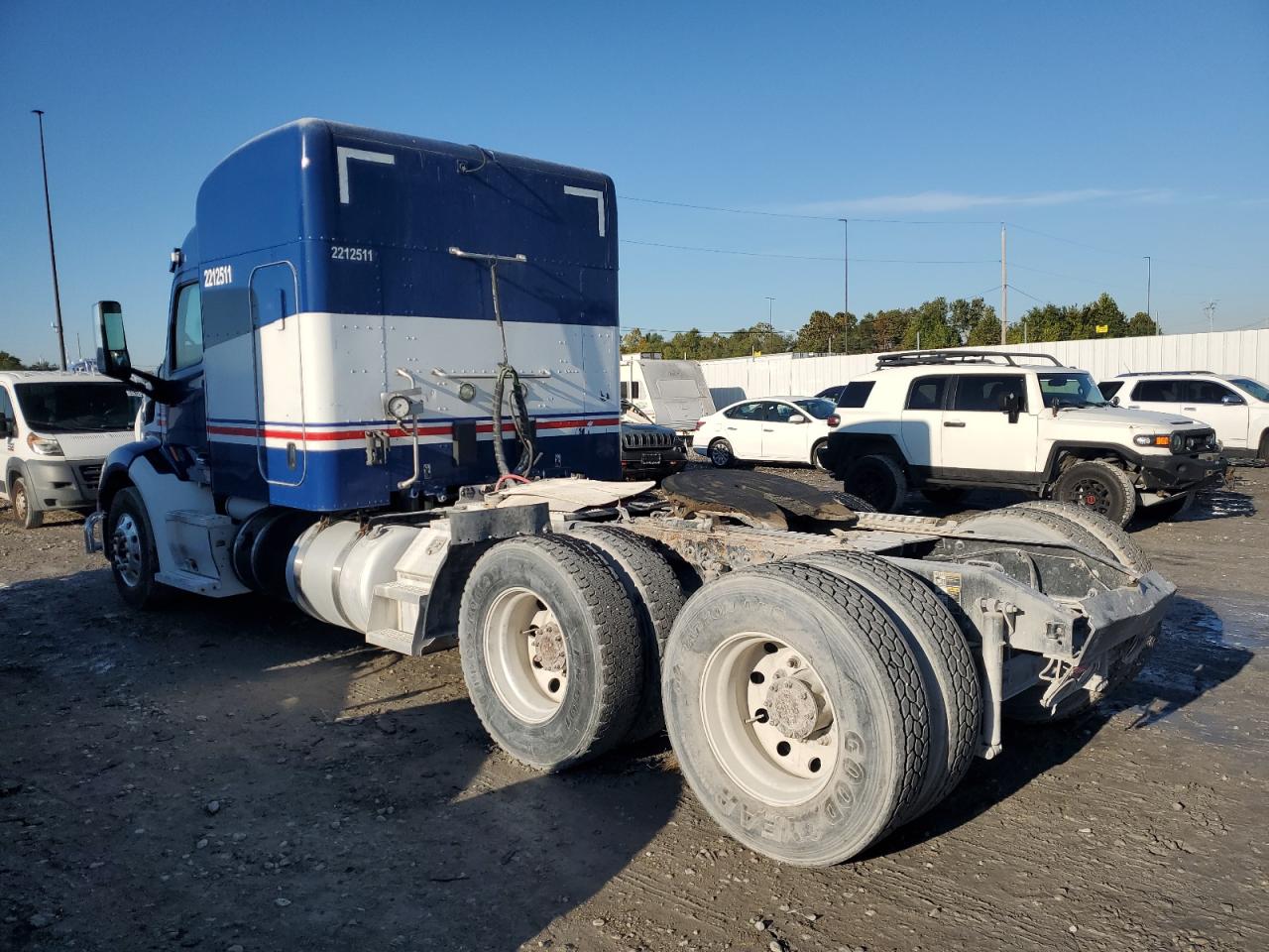 Lot #3285646281 2017 PETERBILT 579