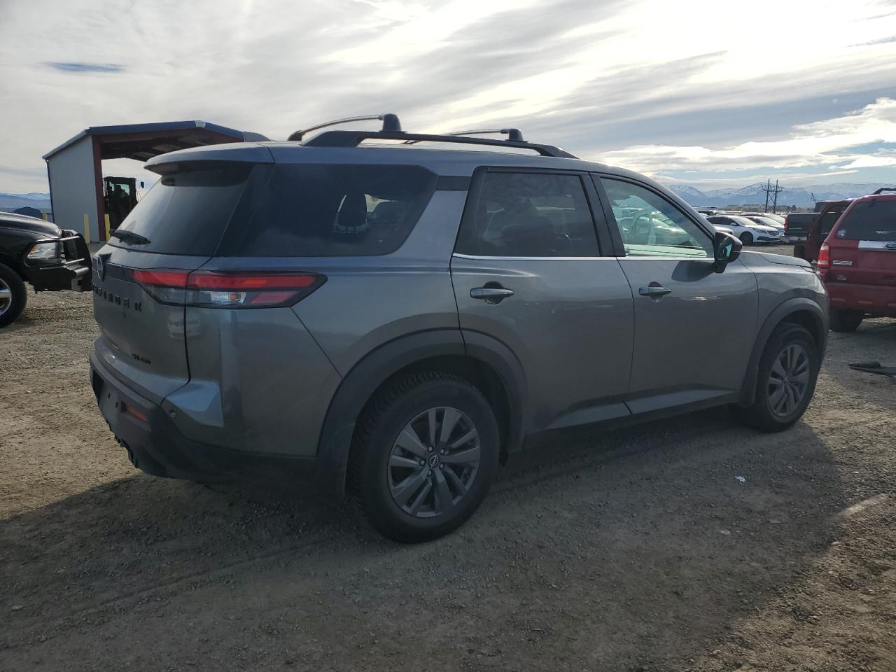 NISSAN PATHFINDER SV