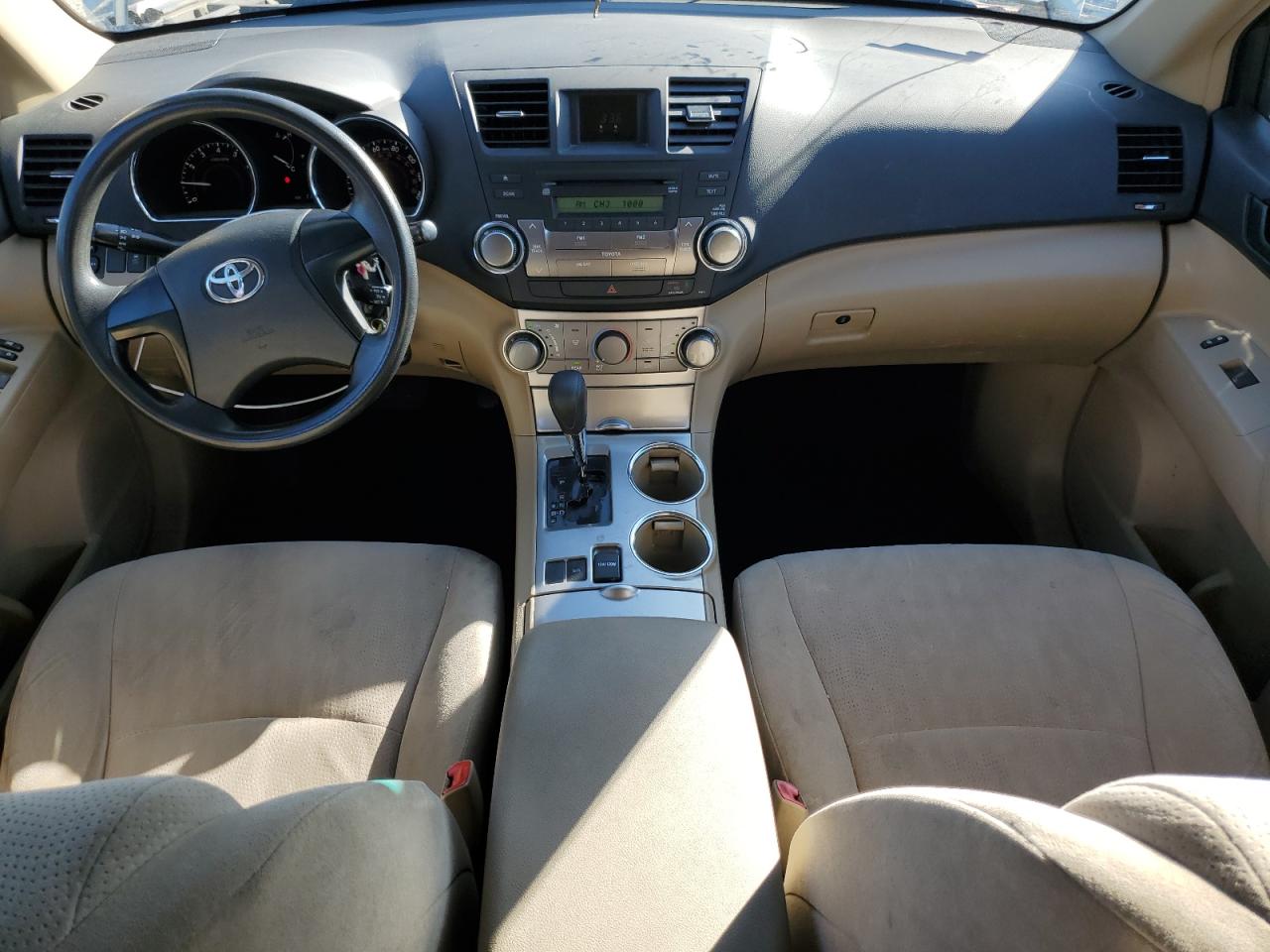 TOYOTA HIGHLANDER BASE