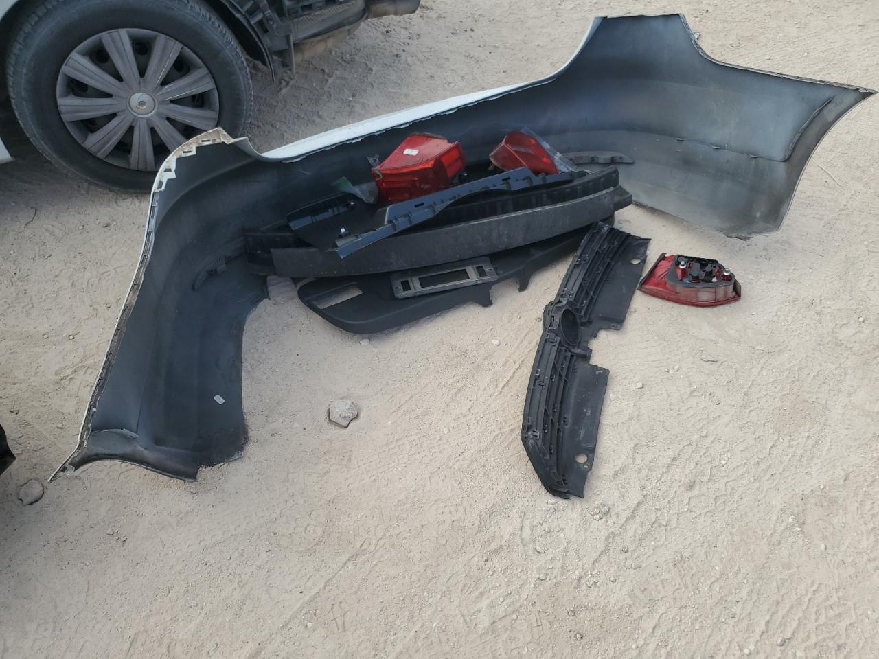 VOLKSWAGEN JETTA BASE