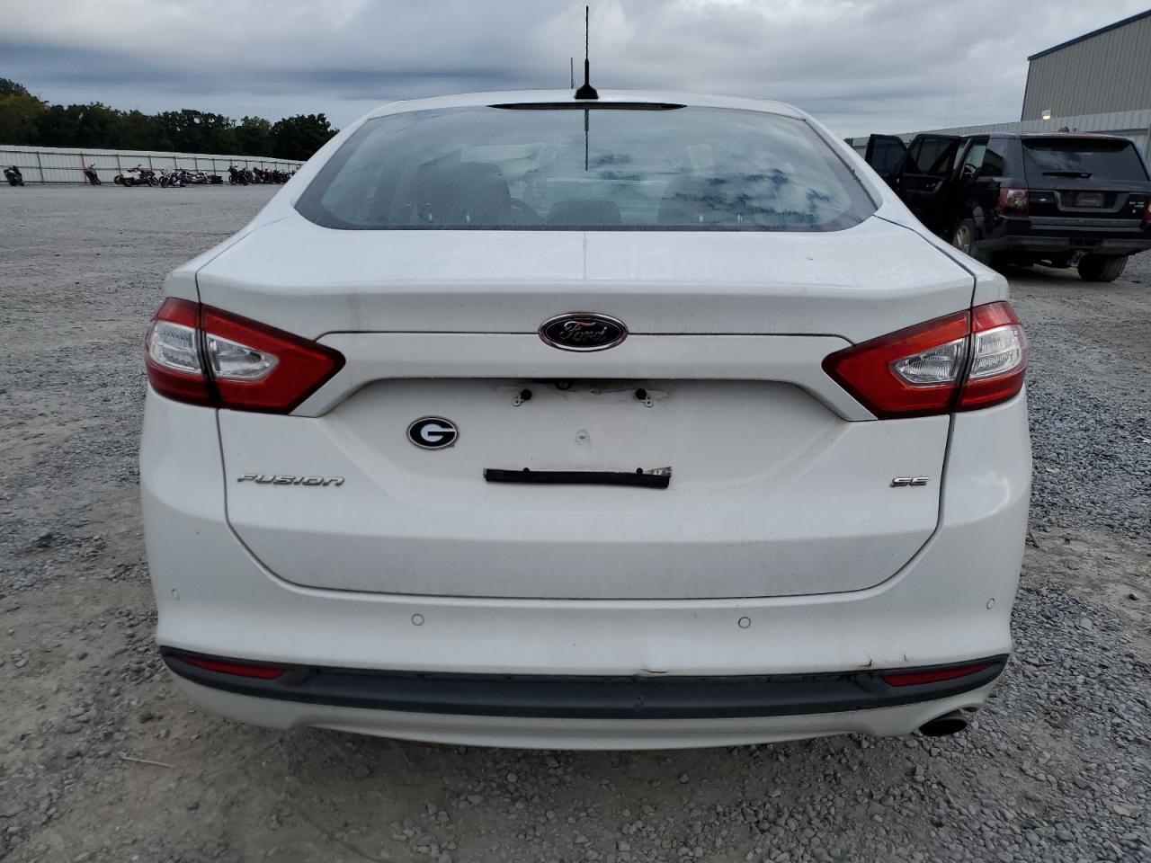 FORD FUSION SE