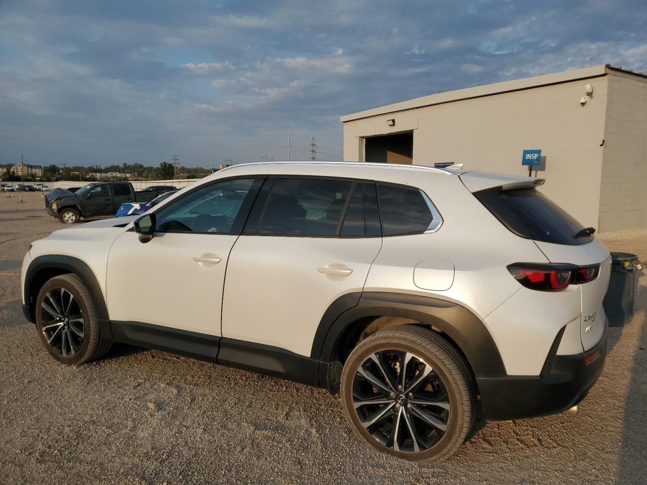 MAZDA CX-50 PREMIUM PLUS