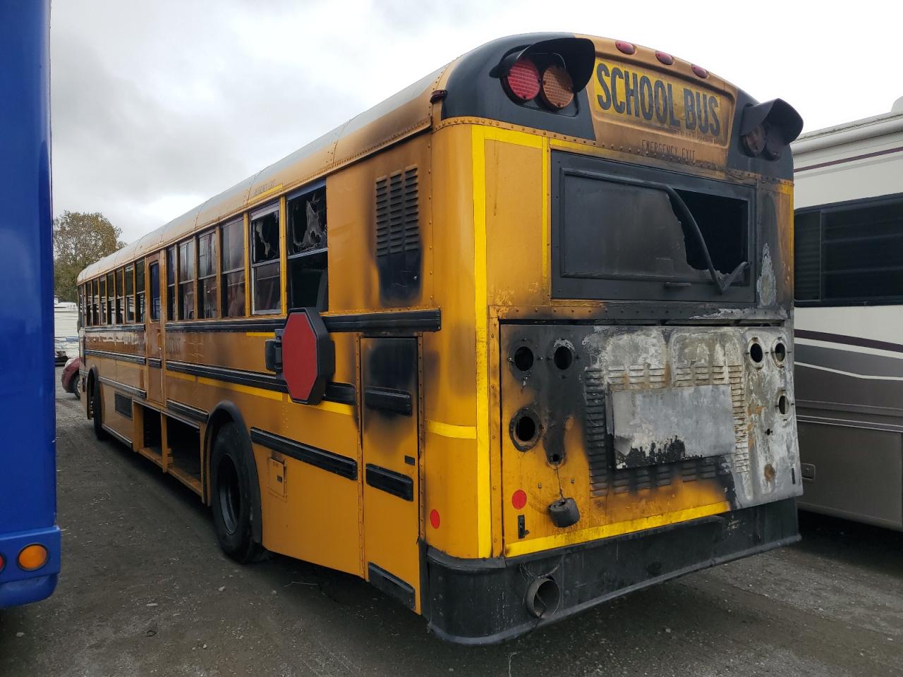 Lot #3308319161 2020 IC CORPORATION 3000 RE