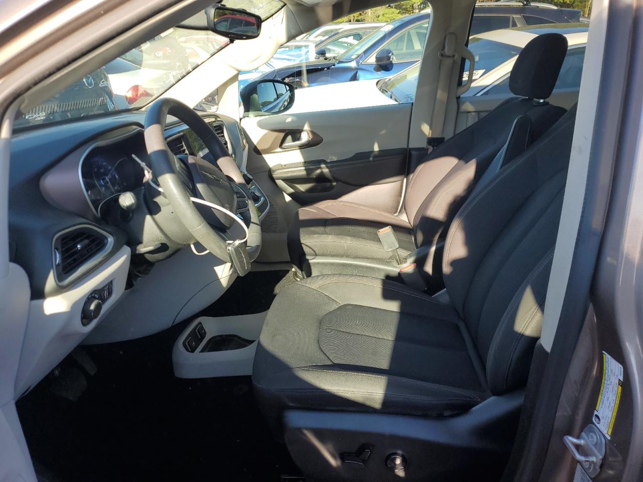 CHRYSLER PACIFICA TOURING