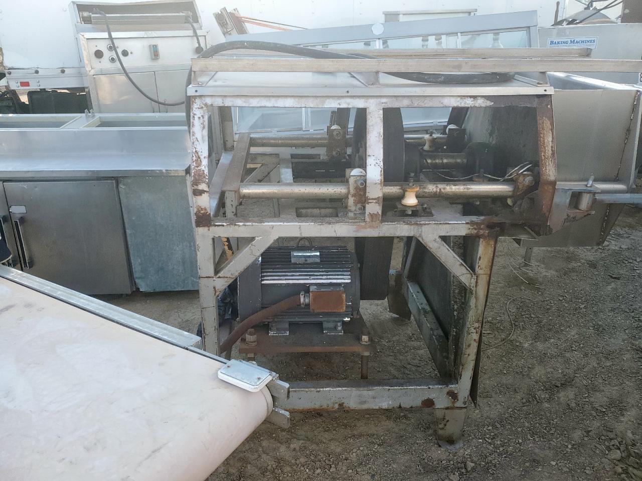 Lot #3261227946 1988 OTHER INDUSTRIAL LINCOLN LINCGUARD CORN MIXER